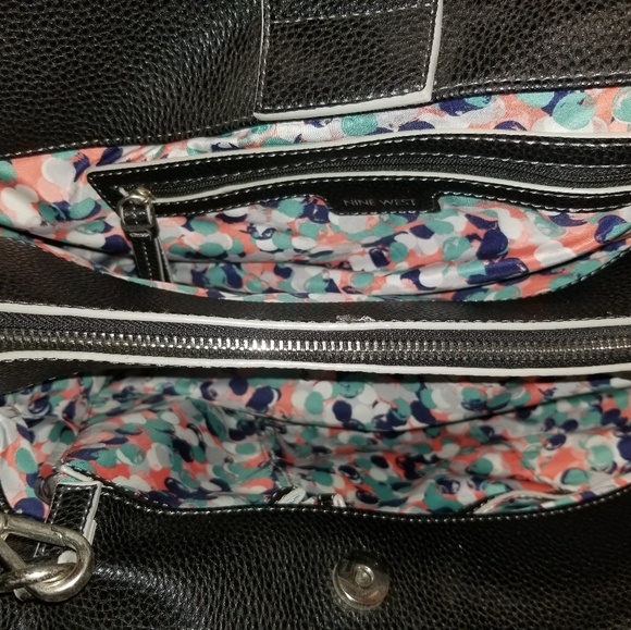 Nine West handbag - Picture 2 of 5